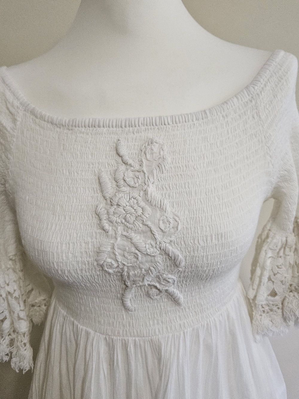 Italian summer - White Lace-Trim Mini Dress - Picture 2 of 8